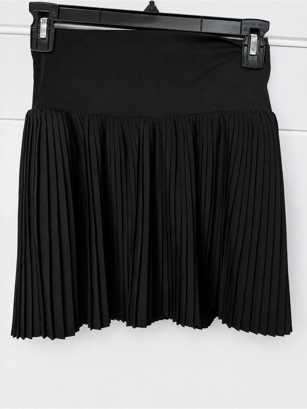 NWT XS women’s JoyLab Black Pleated Skater Mini Skort.